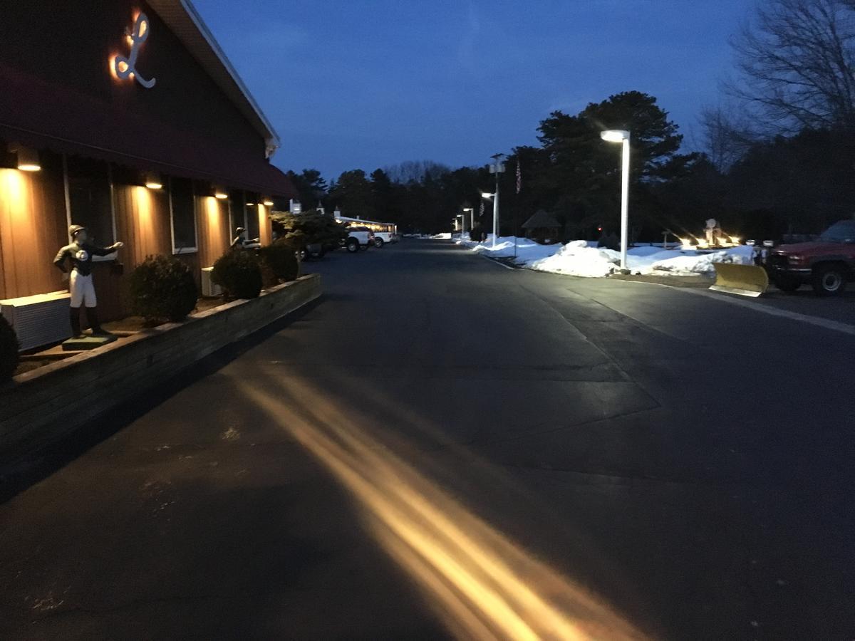 Landmark Motor Inn Glens Falls Exterior photo